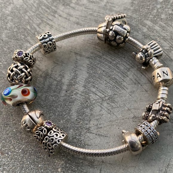 Pandora Bracelet + 13 CHARMS - Picture 3 of 3
